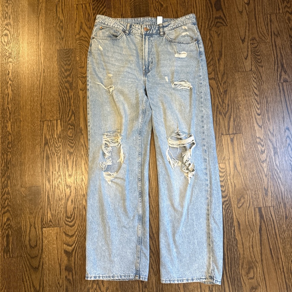 Distressed Light Blue Jeans
